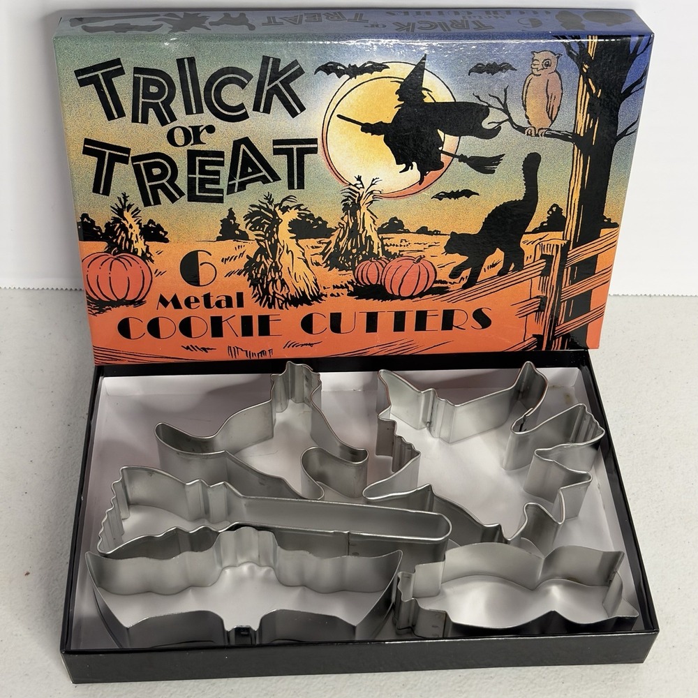 Vintage Trick Or Treat Metal Cooky Cutters Halloween Cookie Cutter Set In Box